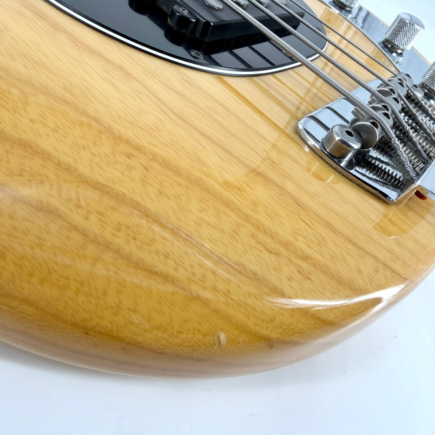 2004 Ernie Ball Music Man Stingray 3 EQ H Bass - Natural