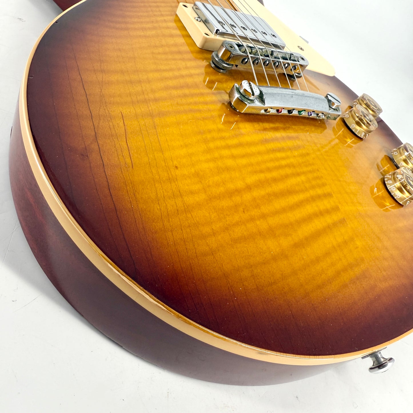 2016 Gibson Les Paul Traditional – Iced Tea