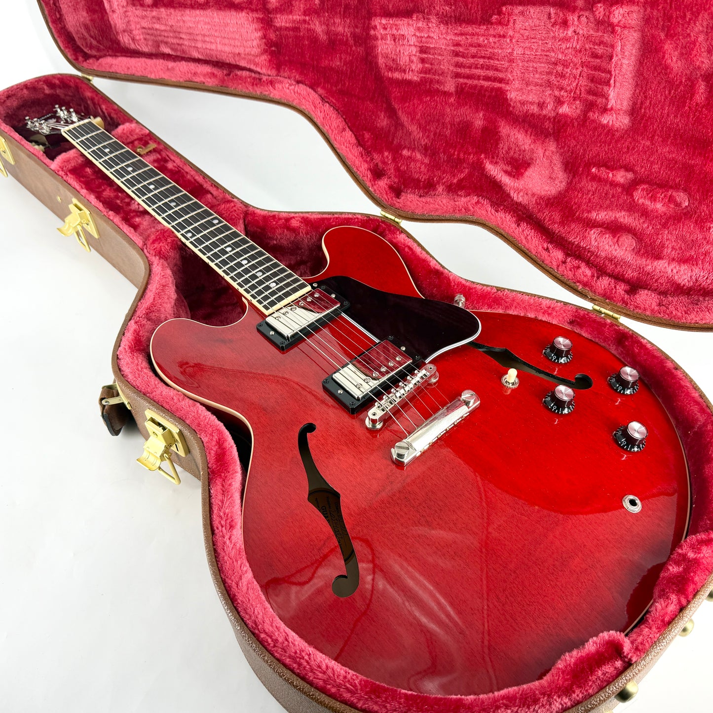 2024 Gibson ES-335 – Sixties Cherry