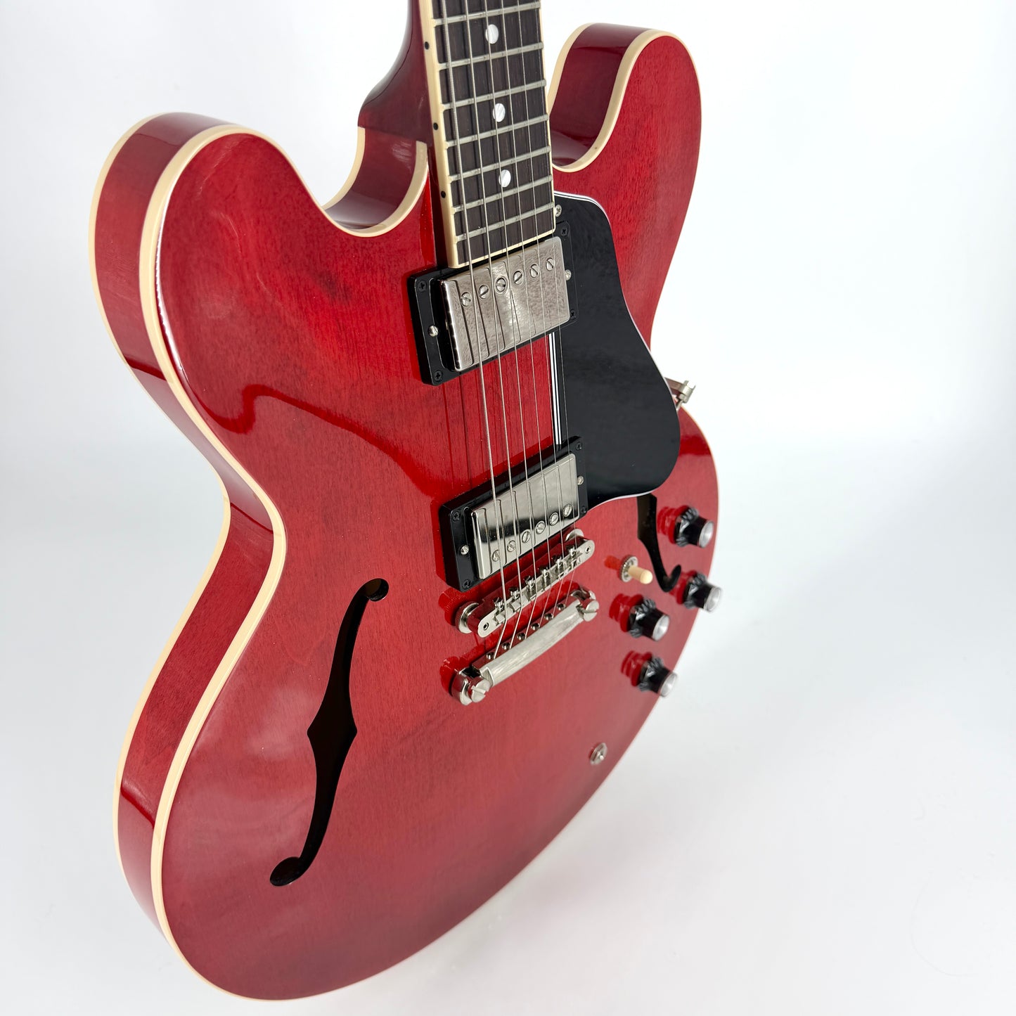 2024 Gibson ES-335 – Sixties Cherry