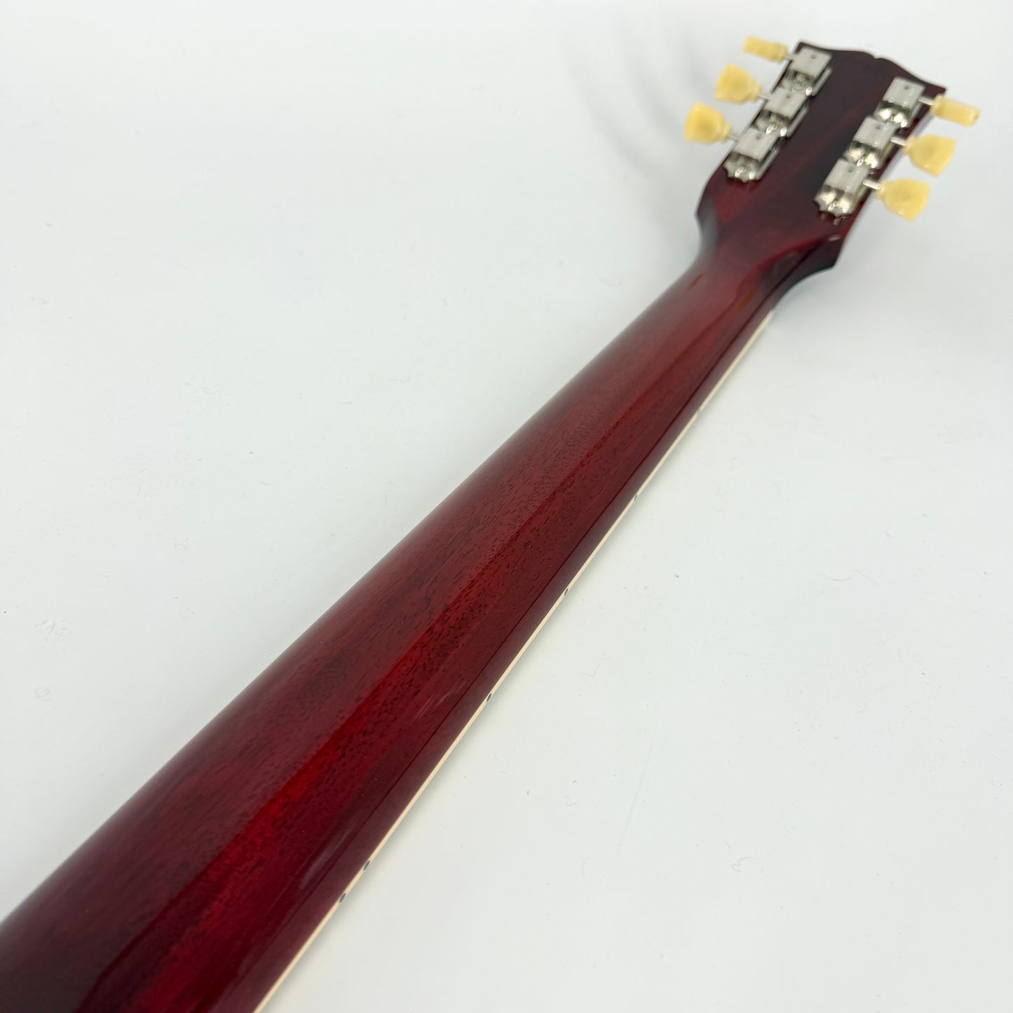 2024 Gibson ES-335 – Sixties Cherry