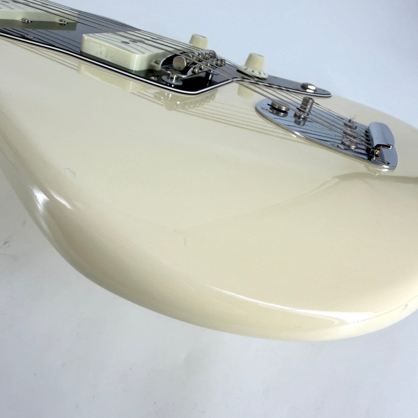 2016 Fender American Professional Jazzmaster – Olympic White