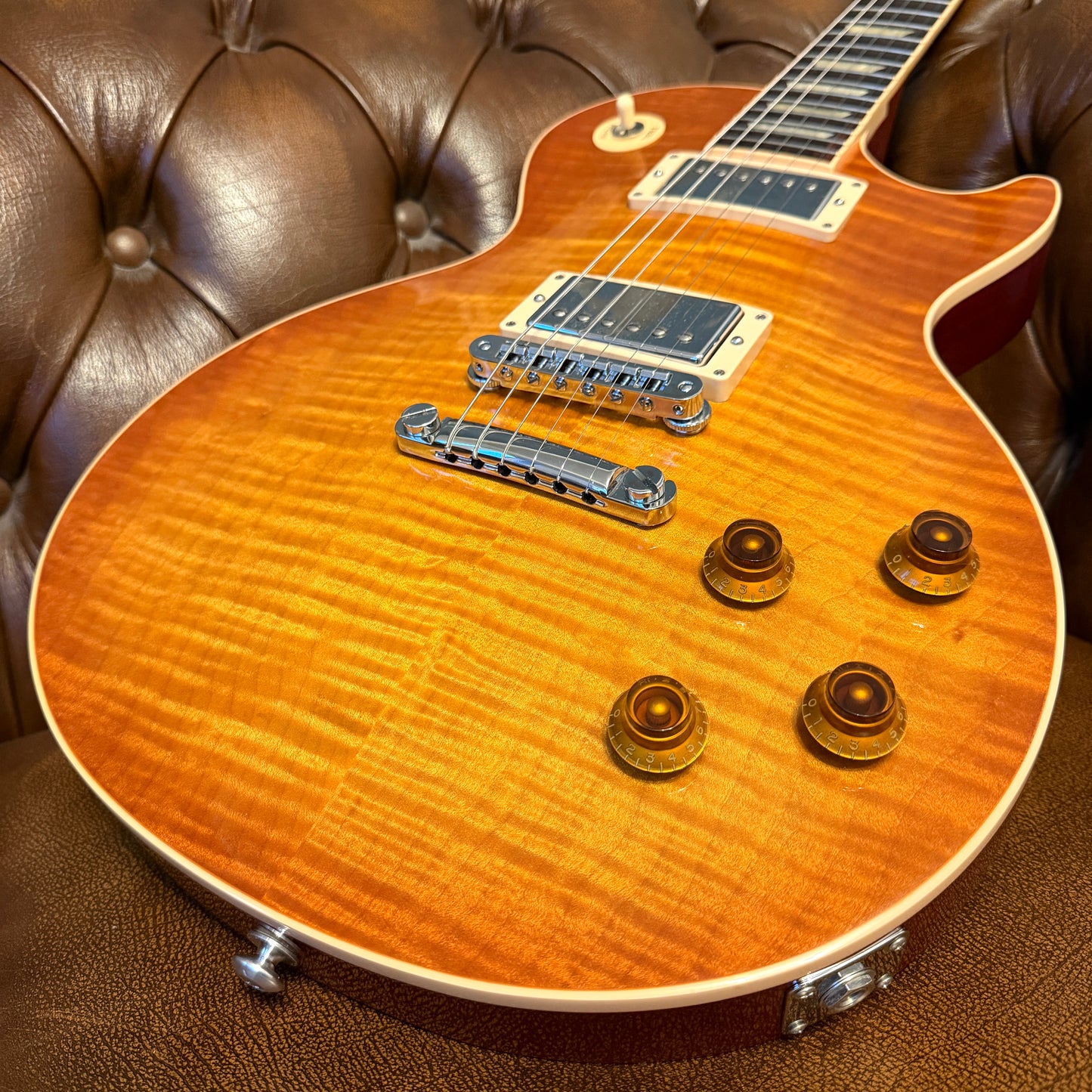 2016 Gibson Les Paul Standard Plus – Light Burst