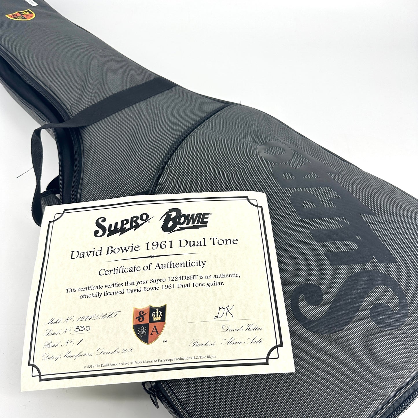 2019 Supro David Bowie 1961 Dual Tone Limited Edition 1224DBHT – White