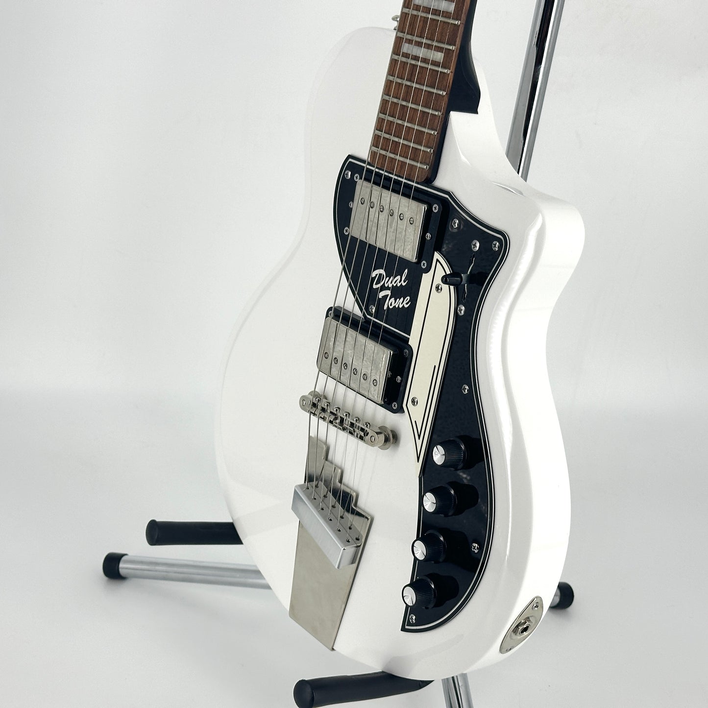 2019 Supro David Bowie 1961 Dual Tone Limited Edition 1224DBHT – White