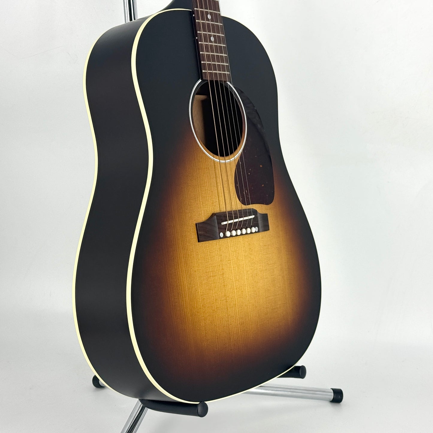 2025 Gibson J-45 Special – Satin Vintage Sunburst