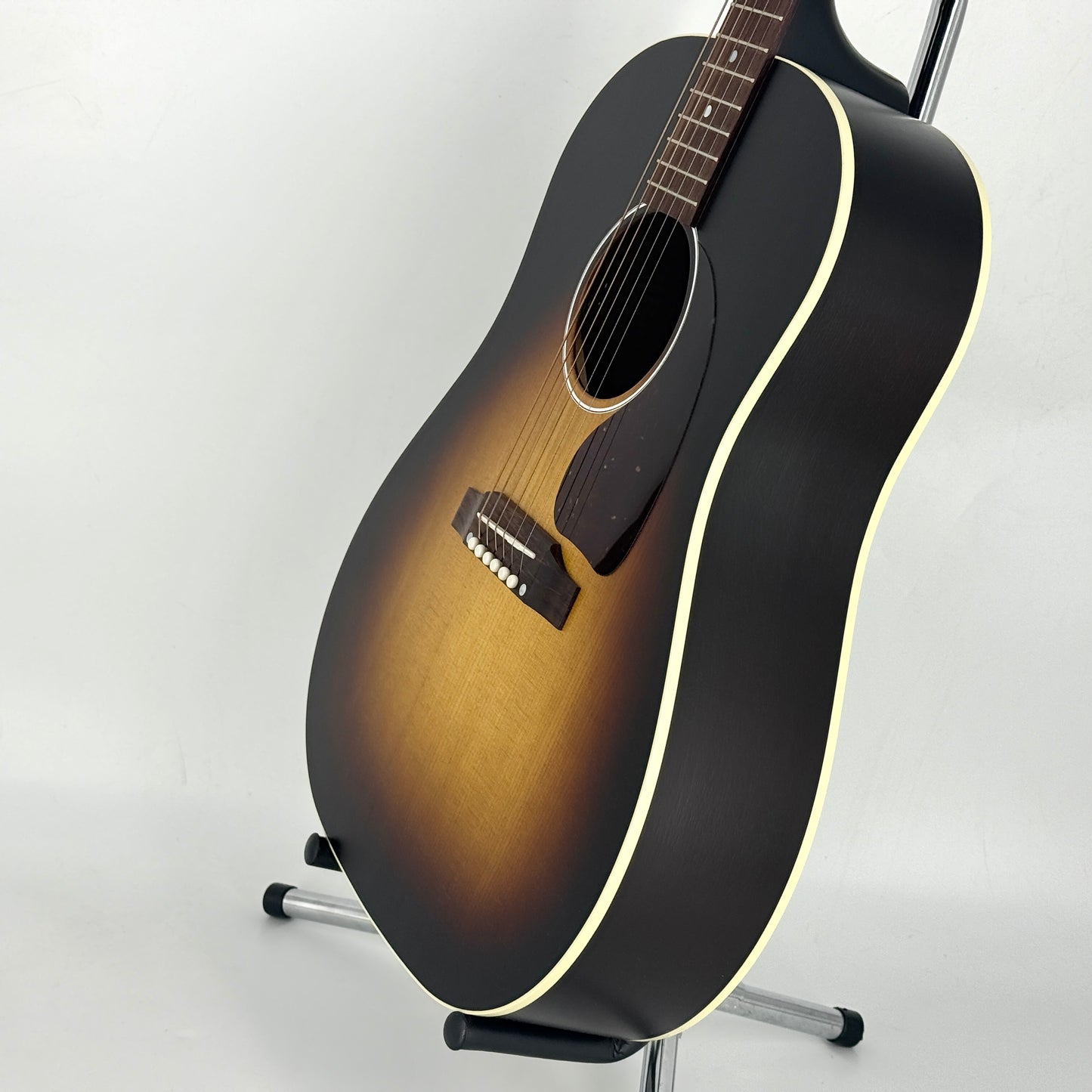 2025 Gibson J-45 Special – Satin Vintage Sunburst