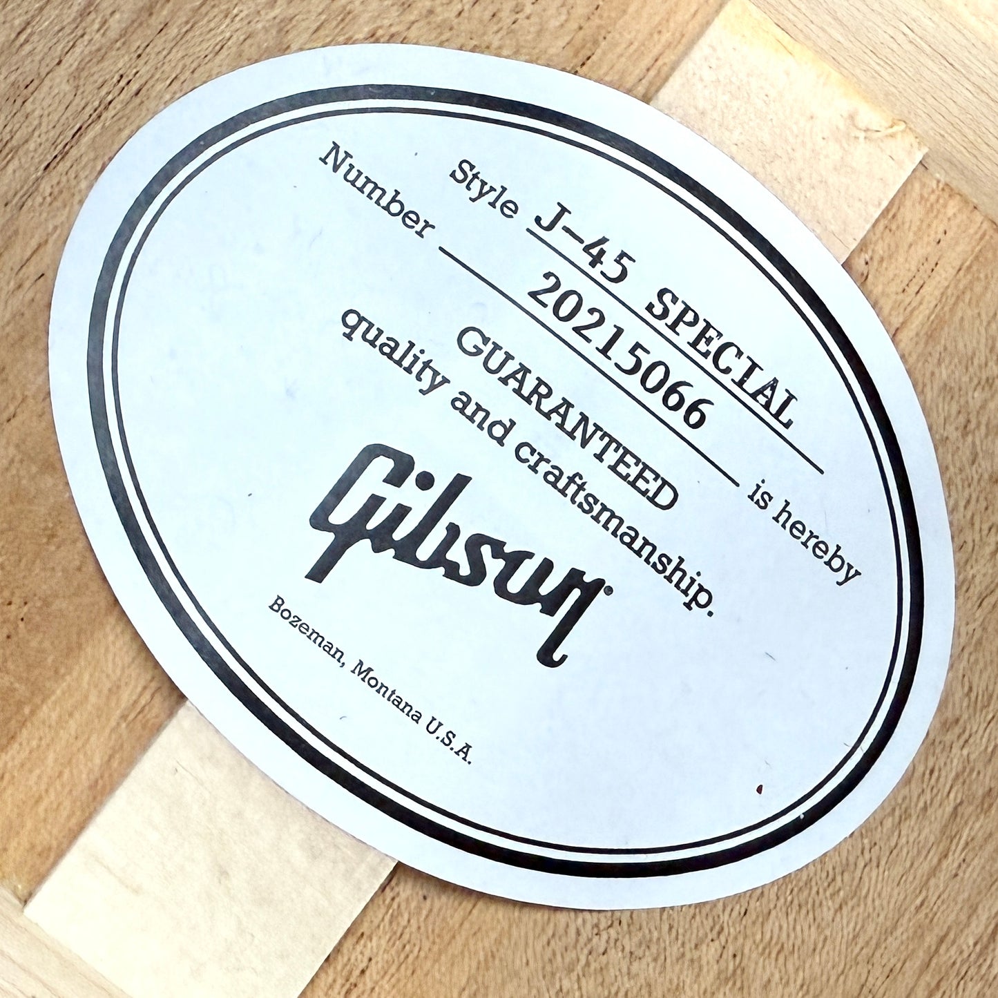 2025 Gibson J-45 Special – Satin Vintage Sunburst