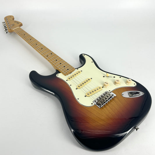 1999 Fender Japan STB-67EX2 ’67 Reissue Stratocaster – Sunburst