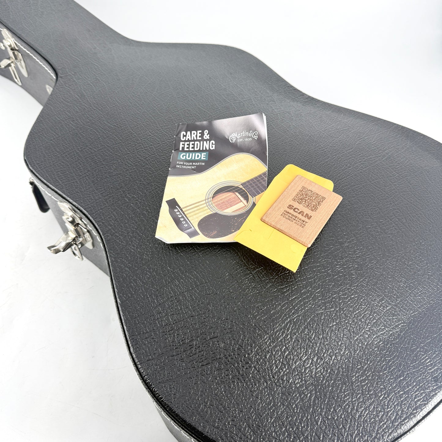 2024 Martin D-18 Street Legend - Natural