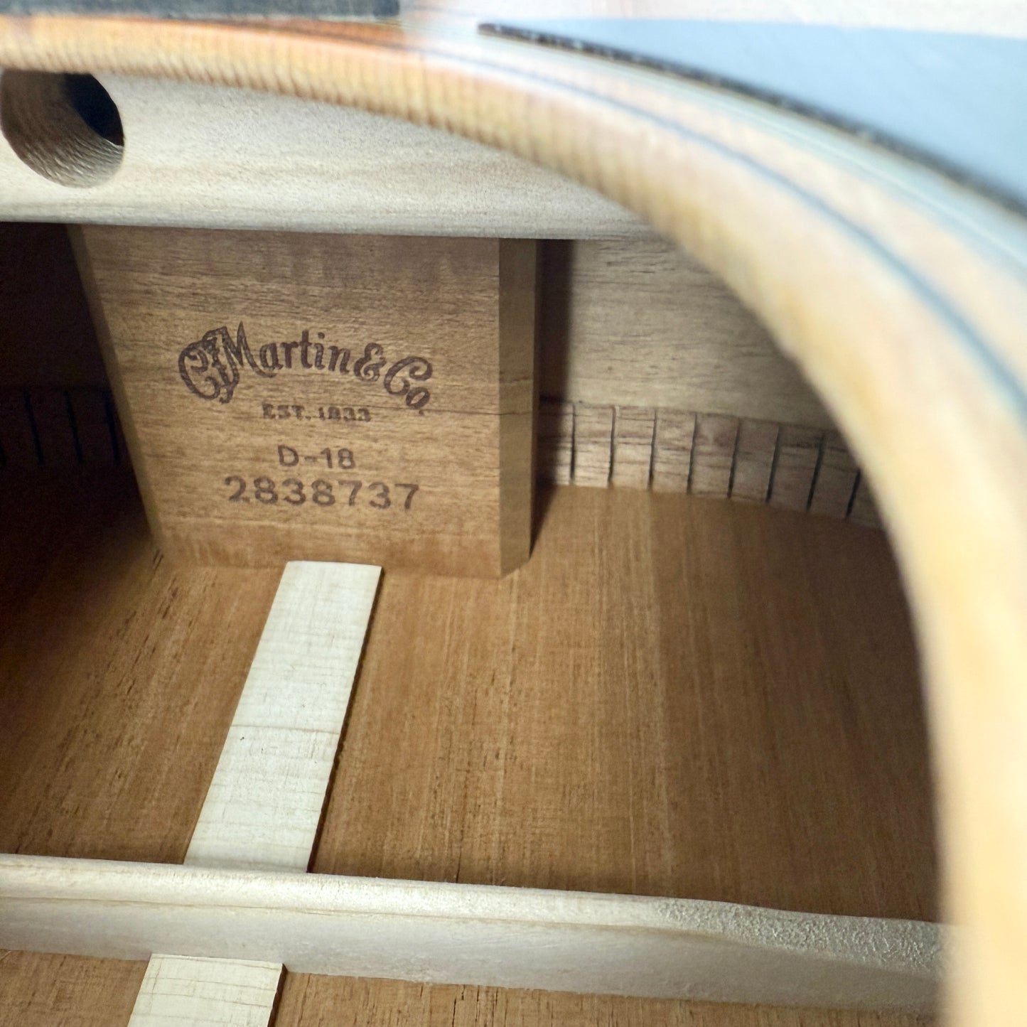 2024 Martin D-18 Street Legend - Natural