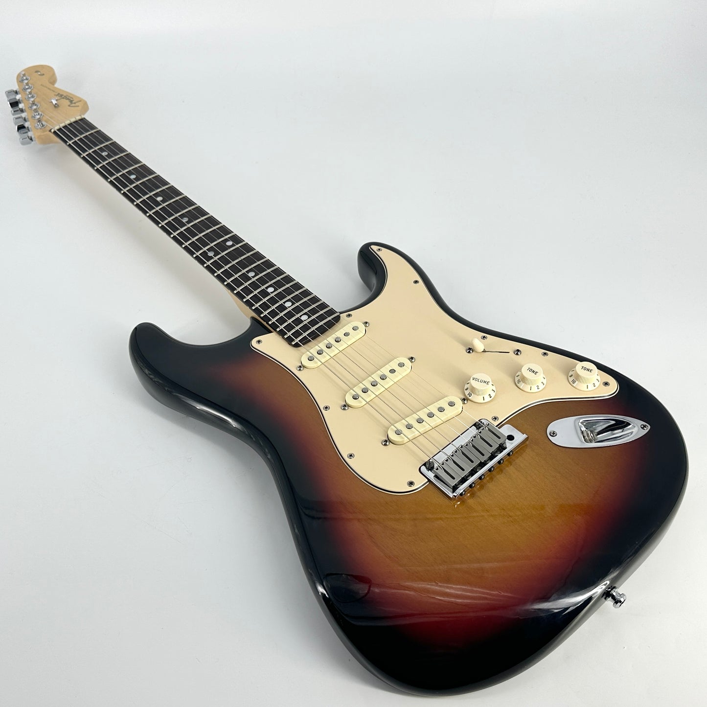 2006 Fender 60th Diamond Anniversary Commemorative American Stratocaster – Sunburst