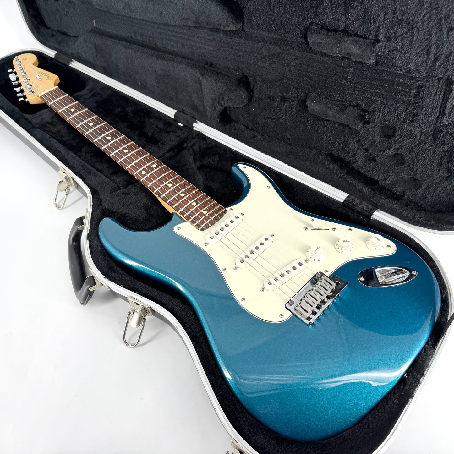 2000 Fender American Standard Stratocaster – Ocean Marine Metallic