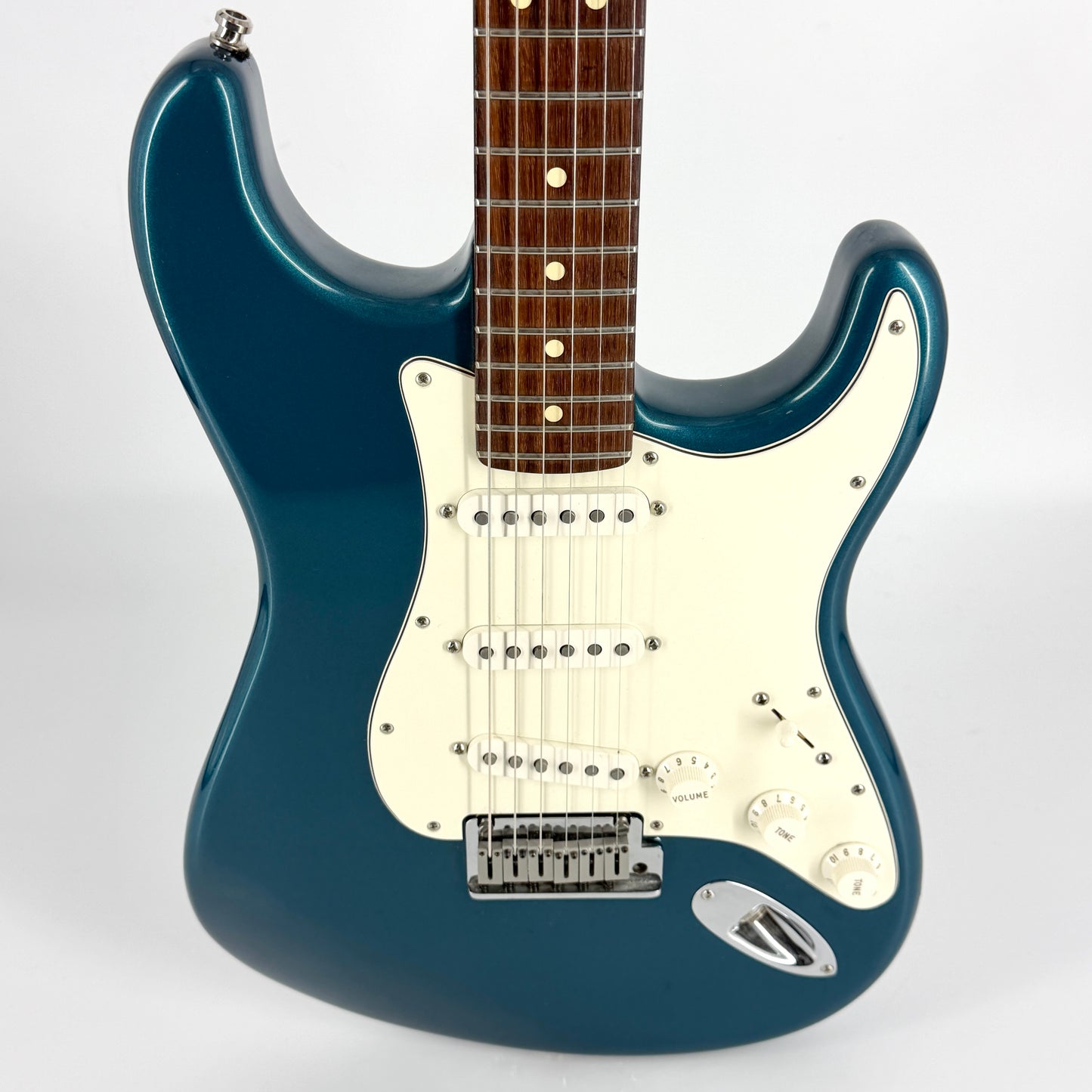 2000 Fender American Standard Stratocaster – Ocean Marine Metallic