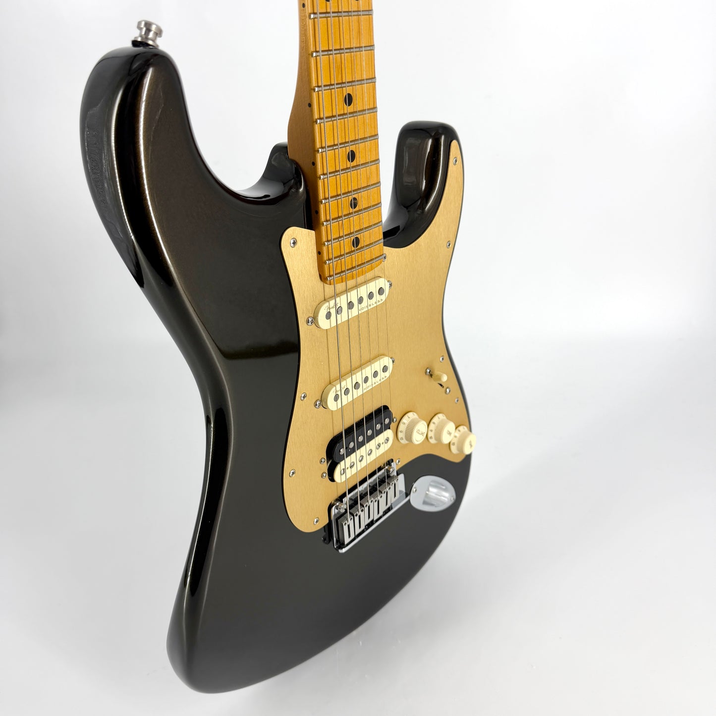 2020 Fender American Ultra Stratocaster HSS – Texas Tea