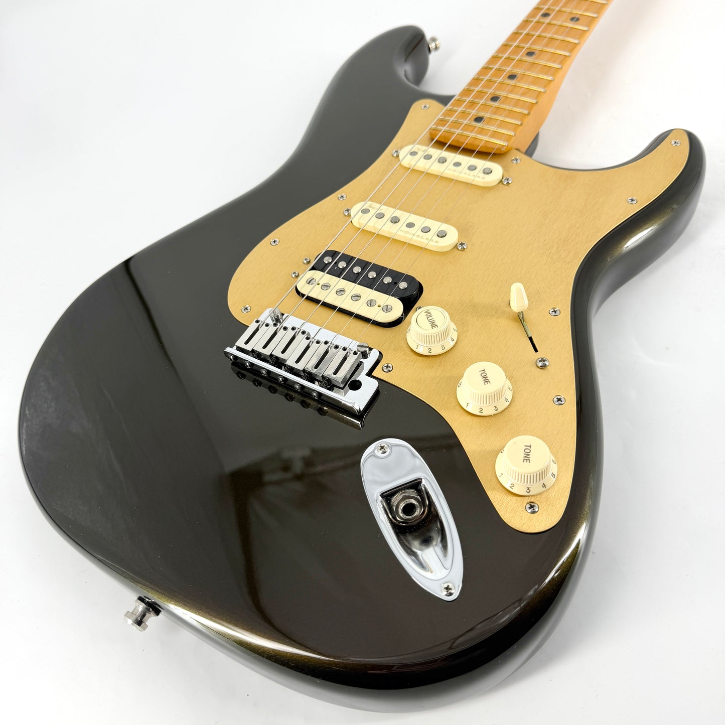 2020 Fender American Ultra Stratocaster HSS – Texas Tea