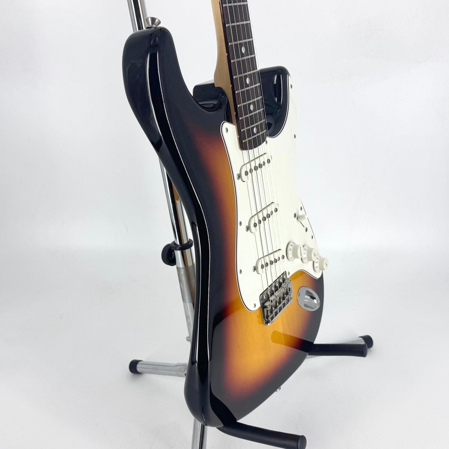2021 Fender Japan Traditional Late 60's Stratocaster - 3-Colour Sunburst