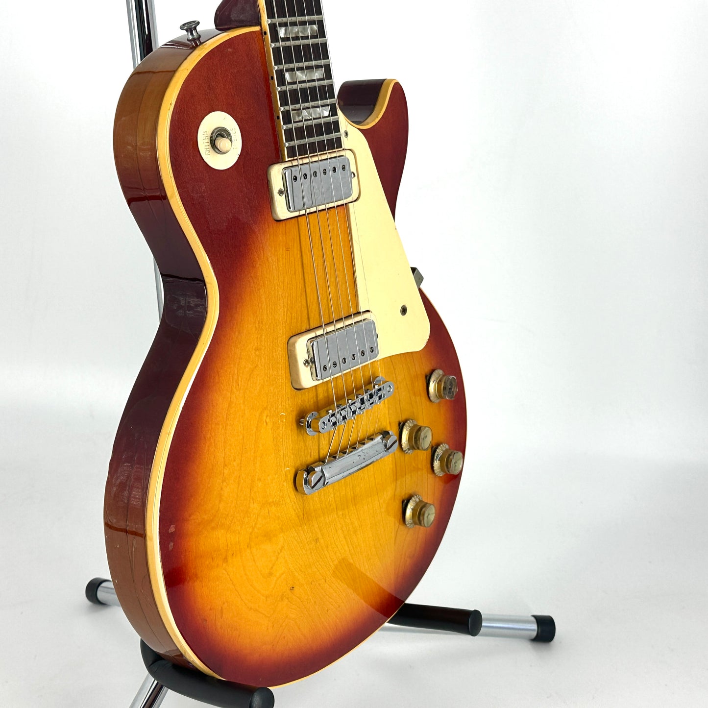 1974 Gibson Les Paul Deluxe - Cherry Sunburst