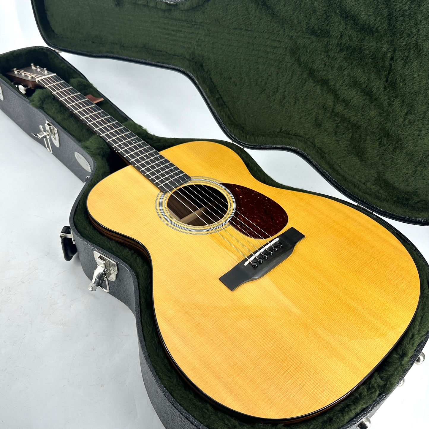2021 Martin OM-21 Reimagined Acoustic – Natural