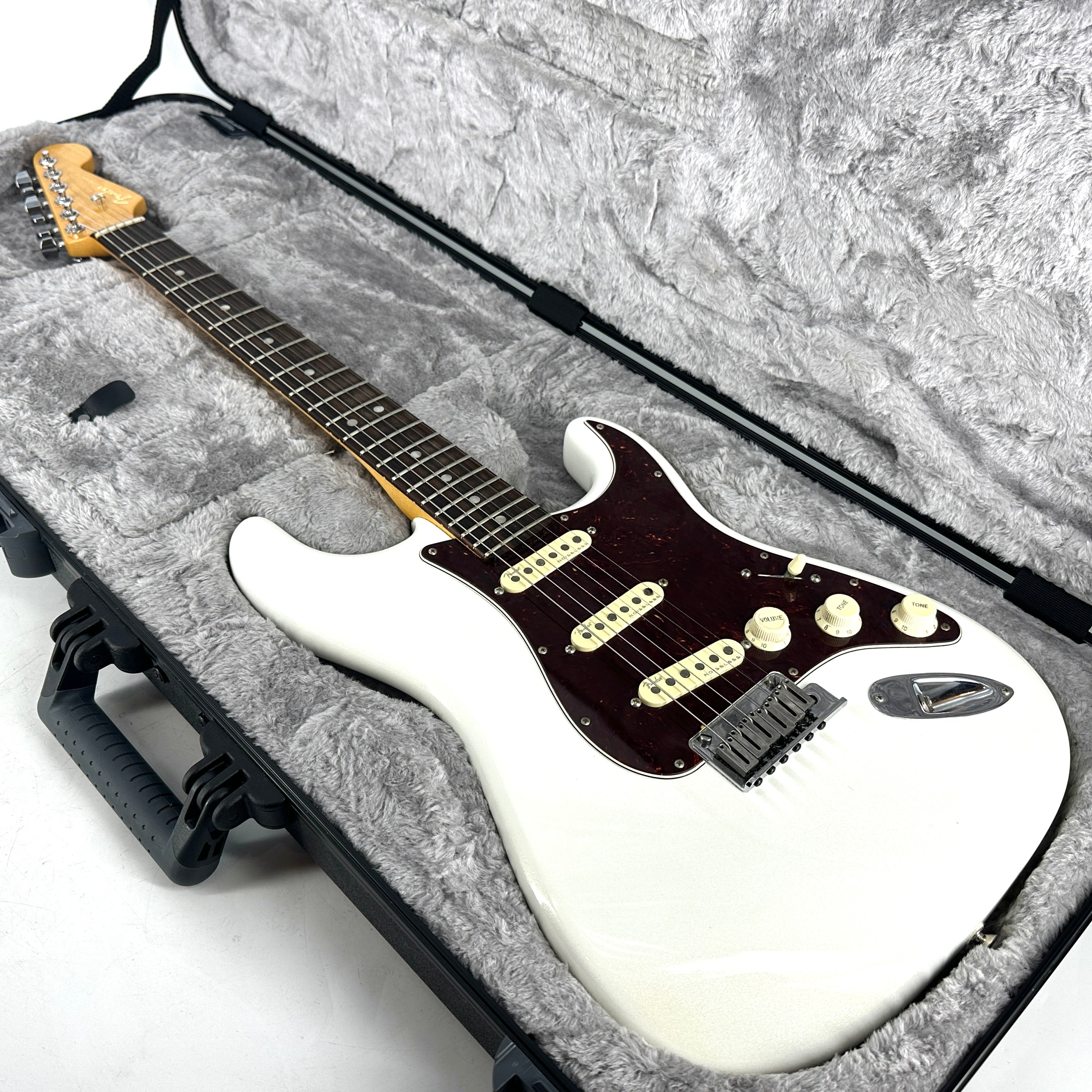 2020 Fender American Ultra Stratocaster – Arctic Pearl – Jordan