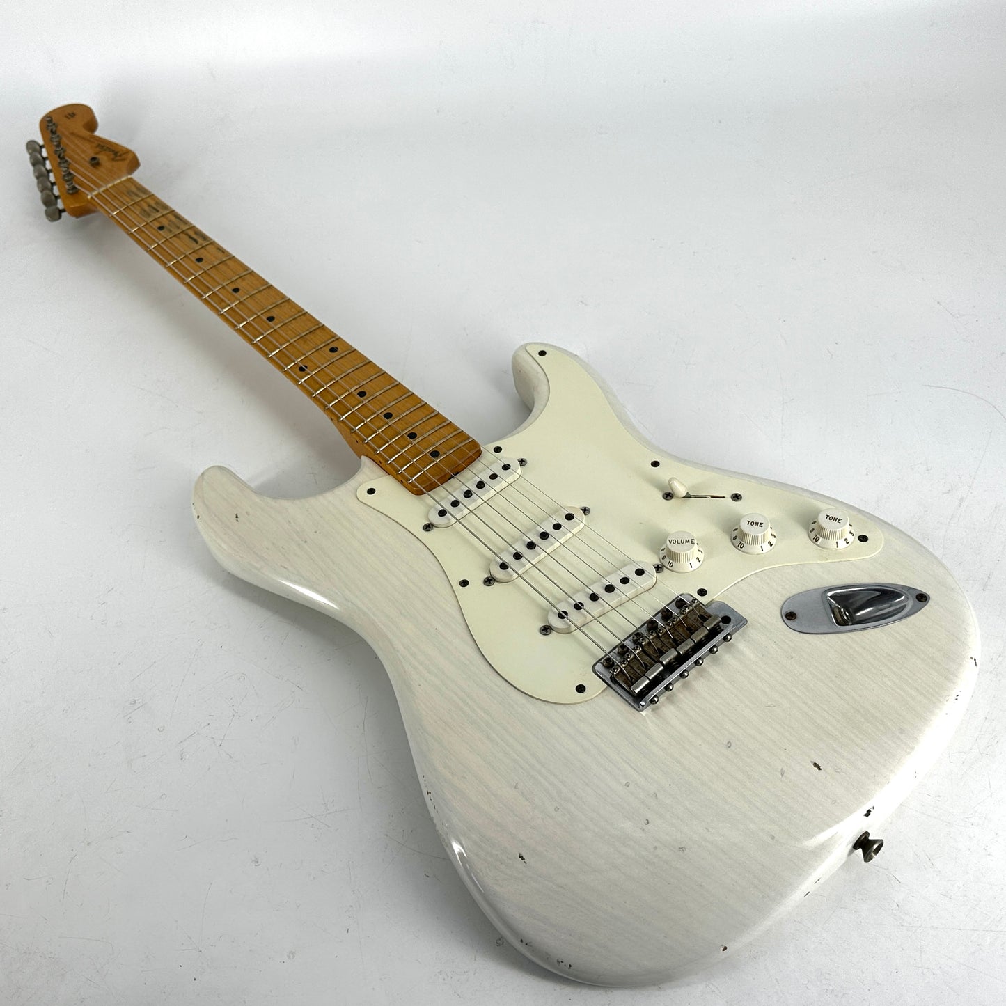 2006 Fender Custom Shop ’56 Stratocaster Relic – White Blonde