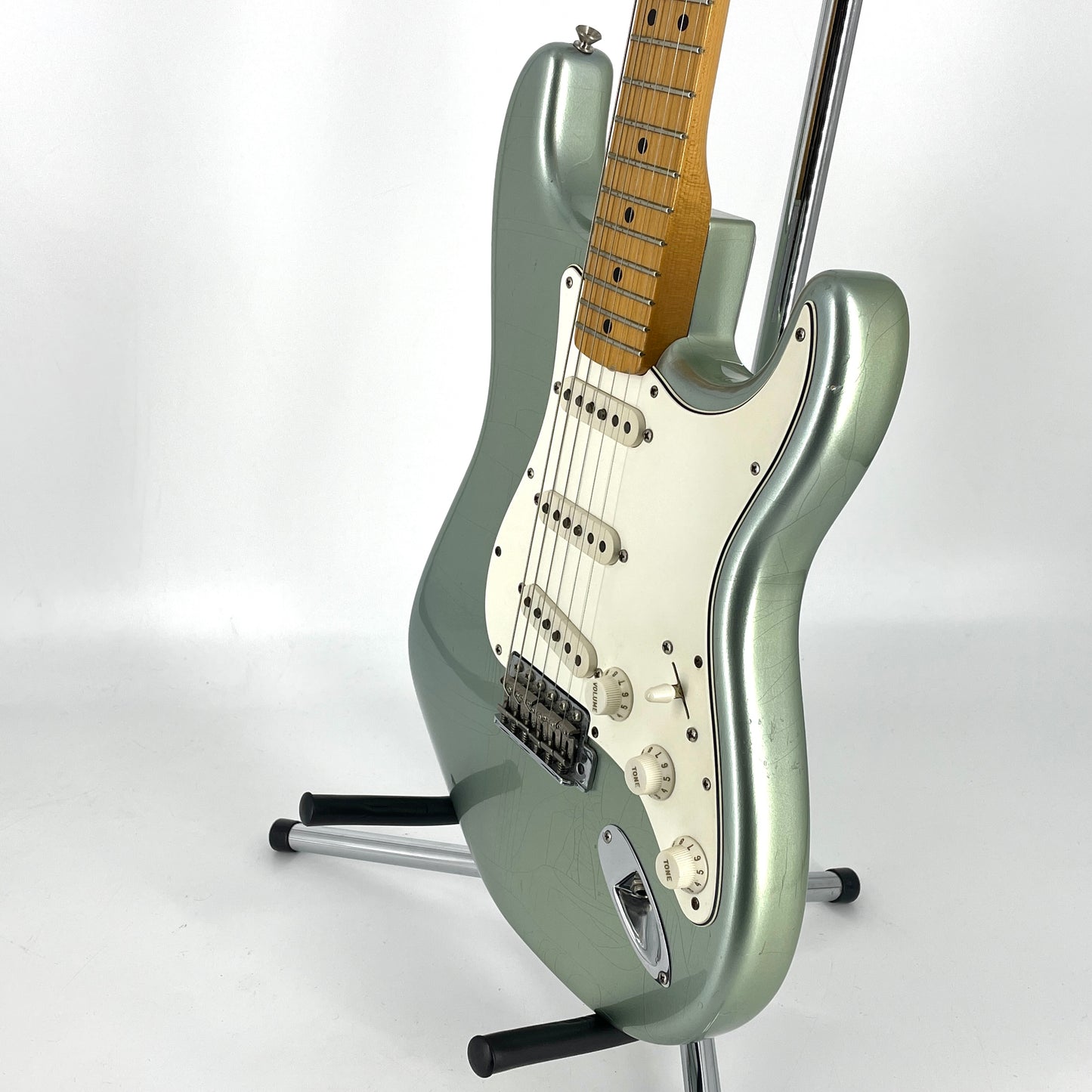 2005 Fender Custom Shop Limited Edition ’66 Stratocaster – Closet Classic – Firemist Silver Metallic